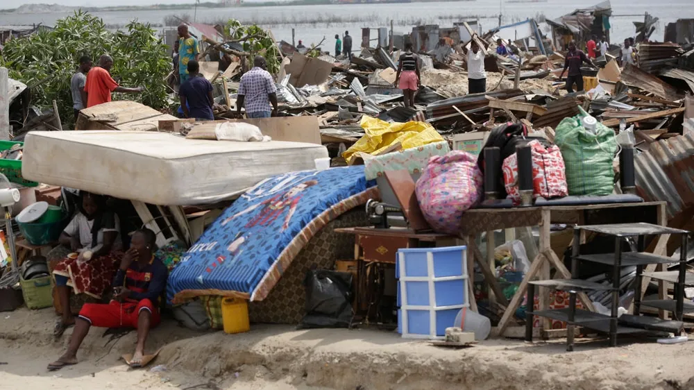 Displace Nigerians
